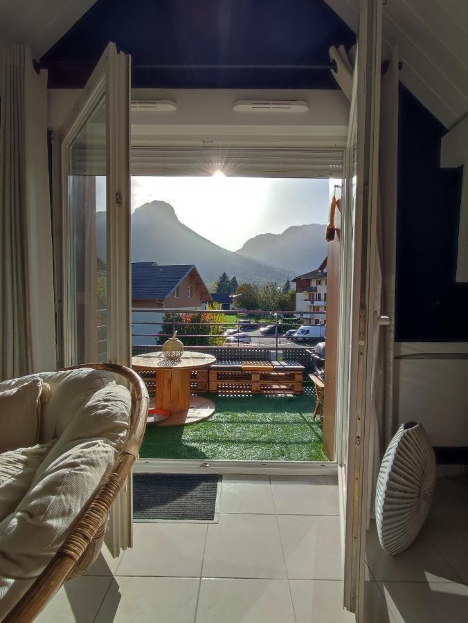 Appartement Plein Centre Village, Vue Montagnes, Proximite Immediate Lac Doussard Exterior photo