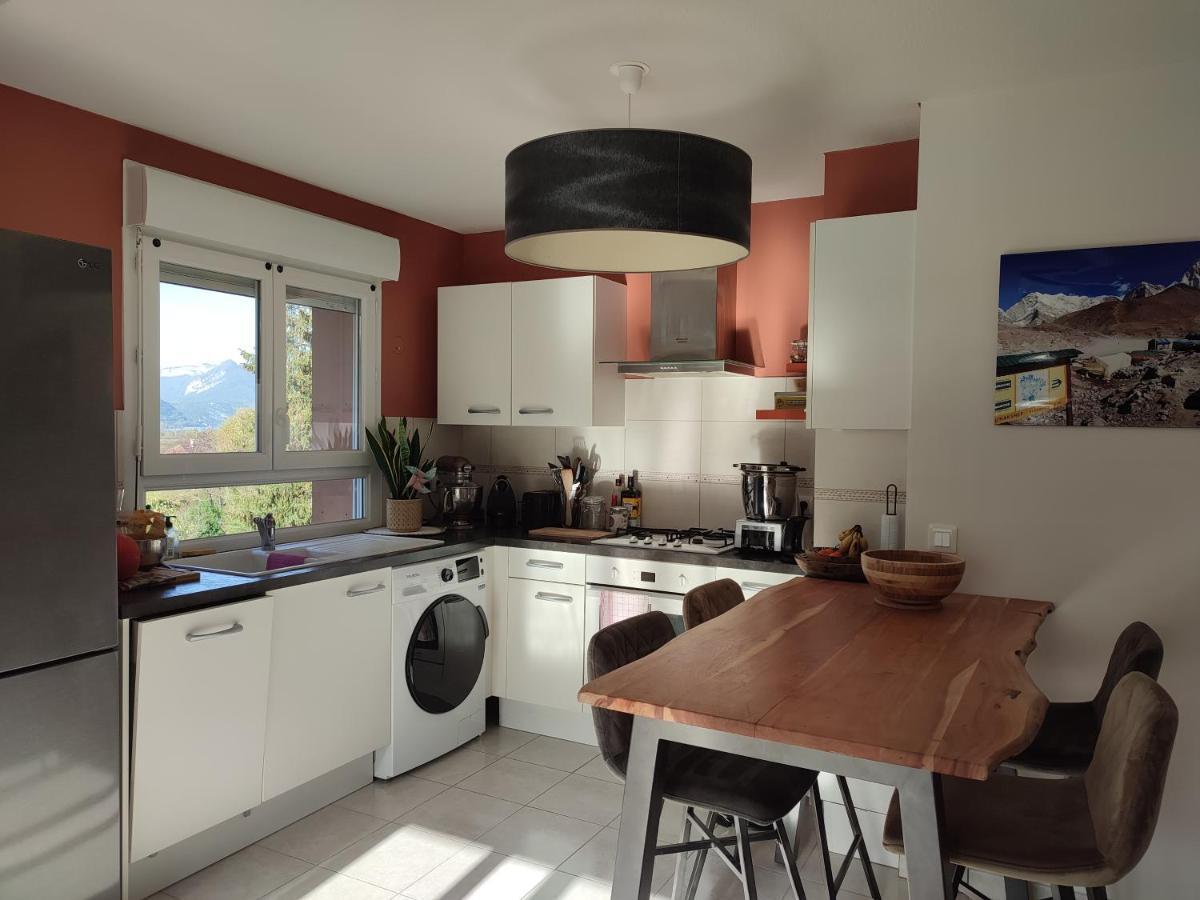 Appartement Plein Centre Village, Vue Montagnes, Proximite Immediate Lac Doussard Exterior photo
